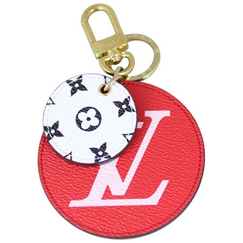 louis vuitton key holder charm.